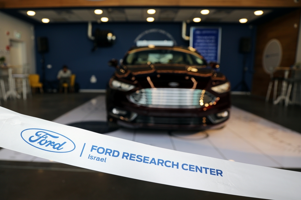 Uber Technologies Inc on Wednesday will unveil its newest Volvo self-driving car in Washington as it works to eventually deploy vehicles without drivers under some limited conditions.