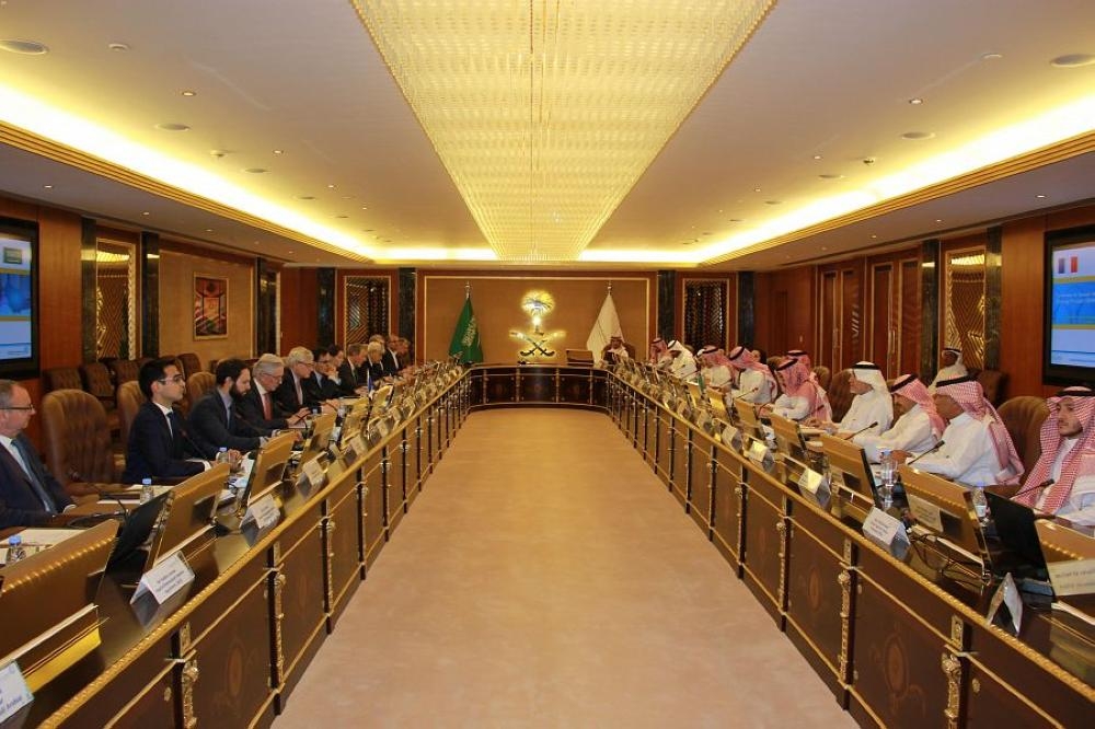 Dr. Khalid Al-Sultan, president of the King Abdullah City for Atomic and Renewable Energy (KACARE) and the French Ambassador to the Kingdom François Gouyette co-chaired the meeting held at the headquarters of KACARE in Riyadh.