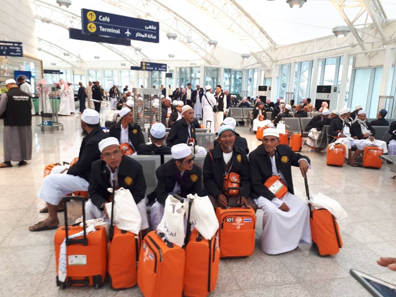 First batch of pilgrims from  Thailand arrive in Madinah