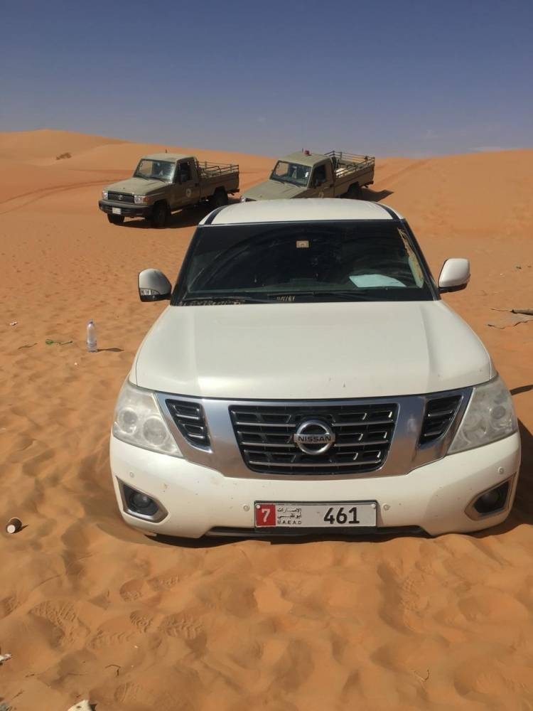 The car of two Emiratis car broke down in a remote area in Empty Quarter.