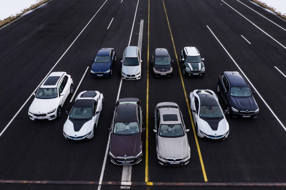 P90349126_highRes_bmw-group-electrifie