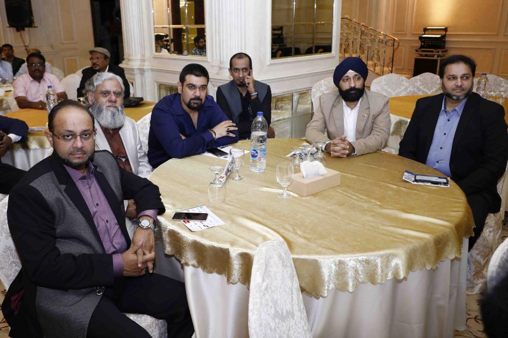 Dr. Ausaf Sayeed, Indian ambassador to the Kingdom; Noor Rahman Sheikh, consul general, pose with membrs of the Indian Engineers Forum (Jeddah Chapter) at an event in Jeddah, recently. — Courtesy photo
