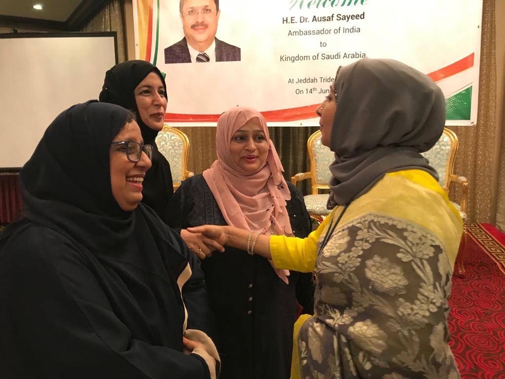 Consul General Md. Noor Rahman Sheikh felicitates the Ambassador Dr. Ausaf Sayeed.