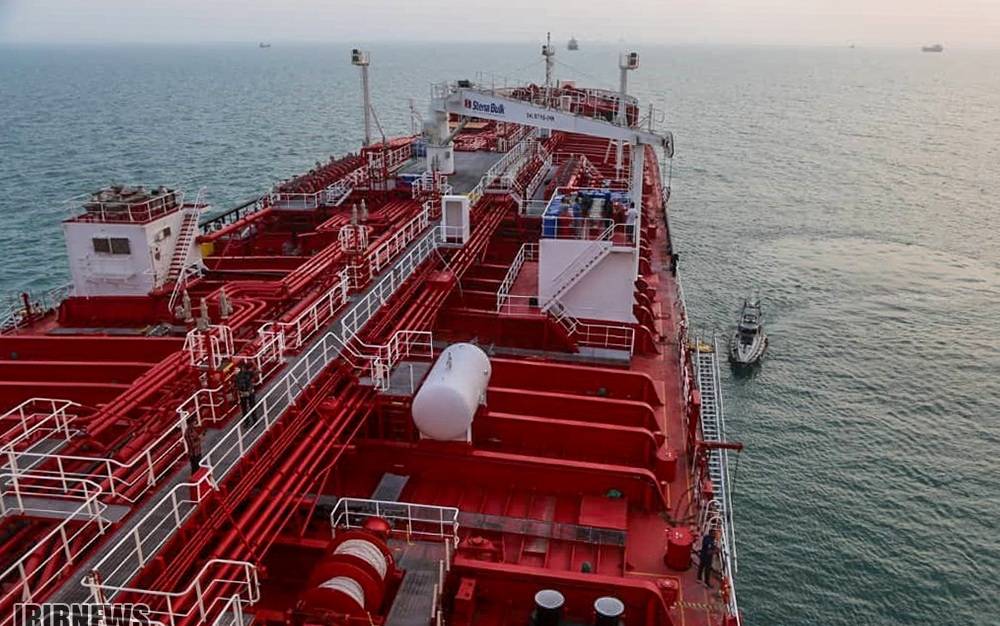 Iranian Revolutionary Guards in speedboats patrol tanker Stena Impero as it is anchored off the Iranian port city of Bandar Abbas in this July 22, 2019 file photo. — AFP