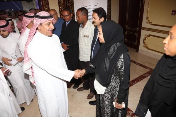 Minister of Media Turki Al-Shabanah interacts with journalists covering the Haj. — Courtesy photo