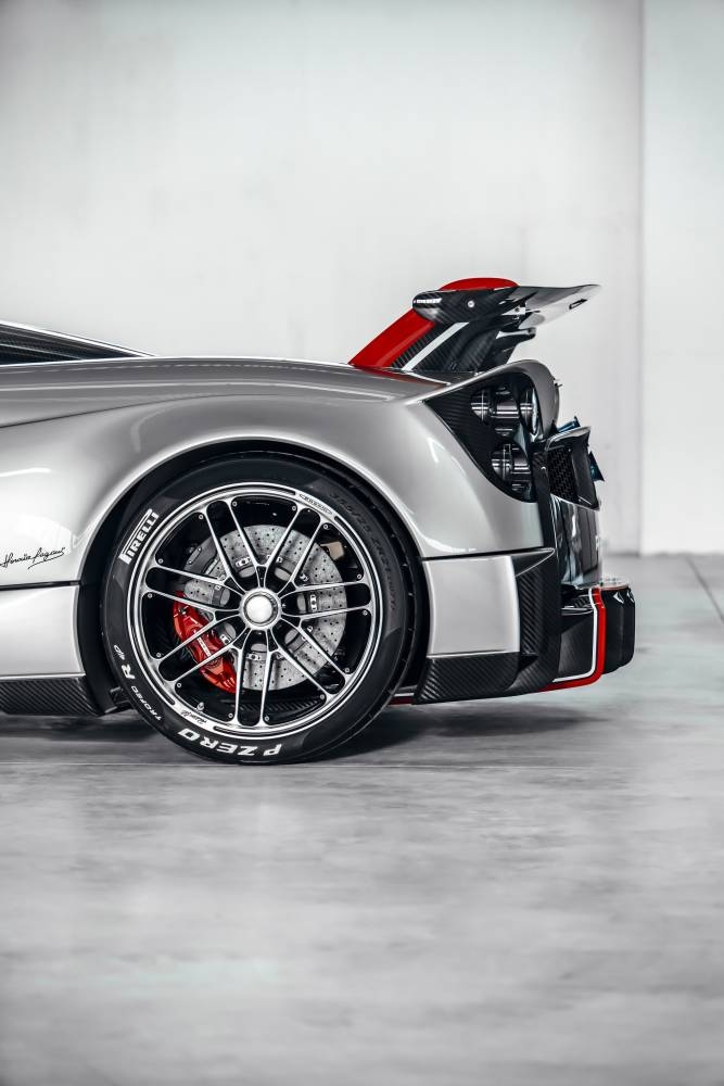 Pagani Huayra Roadster