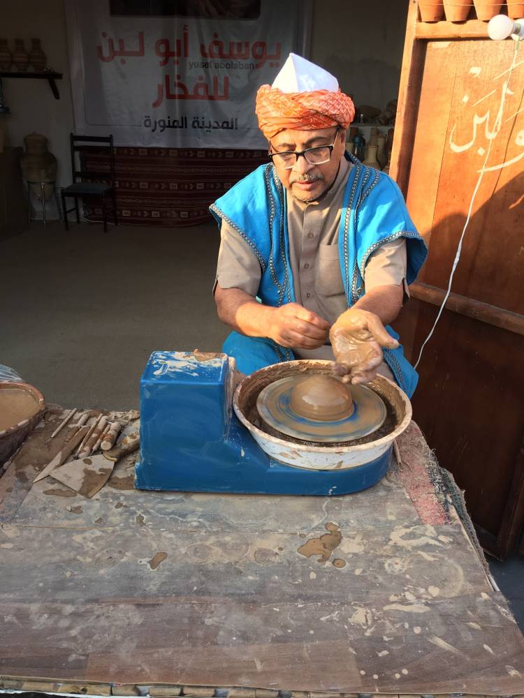 Abolaban’s skills in art of pottery draw huge crowd at Souk Okaz