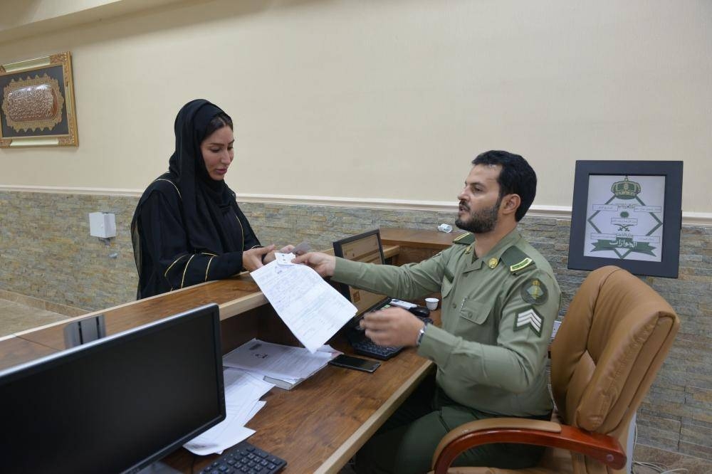 Maj. Gen. Abed Al-Harthy, director of Passports in Makkah Region, said all passport centers are engaged in carrying out the order to issue passport to all those above the age of 21 years without any restrictions. — Okaz photos