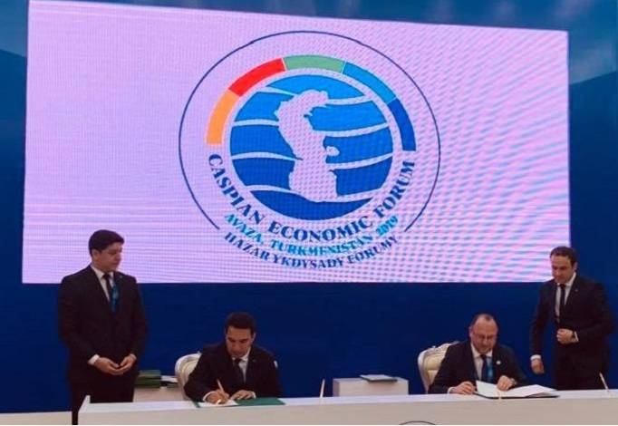 Rahimberdi J. Jepbarov, Chairman of SBFEAT and Samir Taghiyev, Senior Relationship Manager for CIS Region at ICD, sign the Line of Financing Agreement during the First Caspian Economic Forum held in Avaza, Turkmenistan.