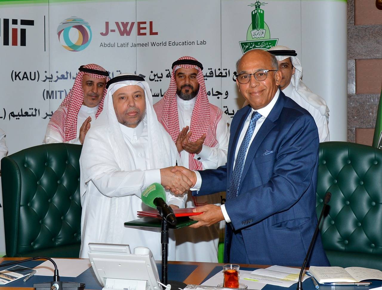 Dr. Abdulrahman Al-Youbi, director of KAU, and Dr. M.S. Vijay Kumar, executive director of the Abdul Latif Jameel World Education Lab (J-WEL) at the Massachusetts Institute of Technology (MIT) in the university premises, recently. — Courtesy photo