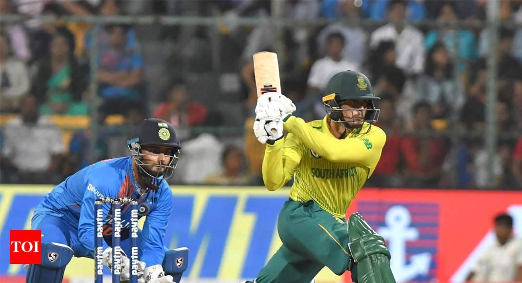An unbeaten half-century by skipper Quinton de Kock and paceman Beuran Hendrick's strong performance with the ball helped South Africa thrash India by nine wickets to draw their Twenty20 series 1-1 at Bangalore's M. Chinnaswamy Stadium, on Sunday. — AFP