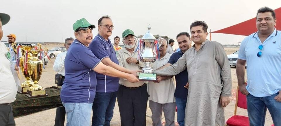 WPCA officials and cricketers at the awarding ceremony.