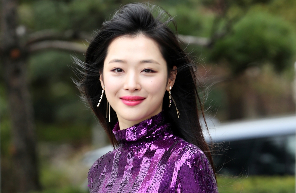 A member of the South Korean girl group f(x) Choi Jin-ri, also known by her stage name Sulli, is seen in this photo obtained on Wednesday. — Reuters