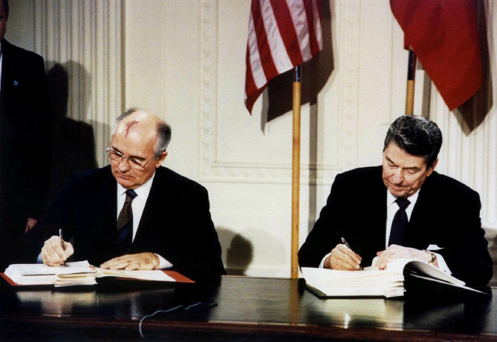 Late US President Ronald Reagan, right, and then-Soviet leader Mikhail Gorbachev sign the Intermediate-Range Nuclear Forces (INF) treaty in the White House in this Dec. 8, 1987 file photo. — Reuters
