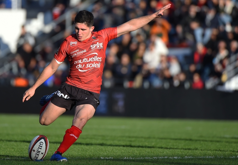 Toulon's French fly-half Anthony Belleau kicks and scores a penality during the French Top 14 rugby union match between Toulon (RCT) and Montpellier (MHR) at the Mayol stadium in Toulon, southeastern France on Saturday. — AFP