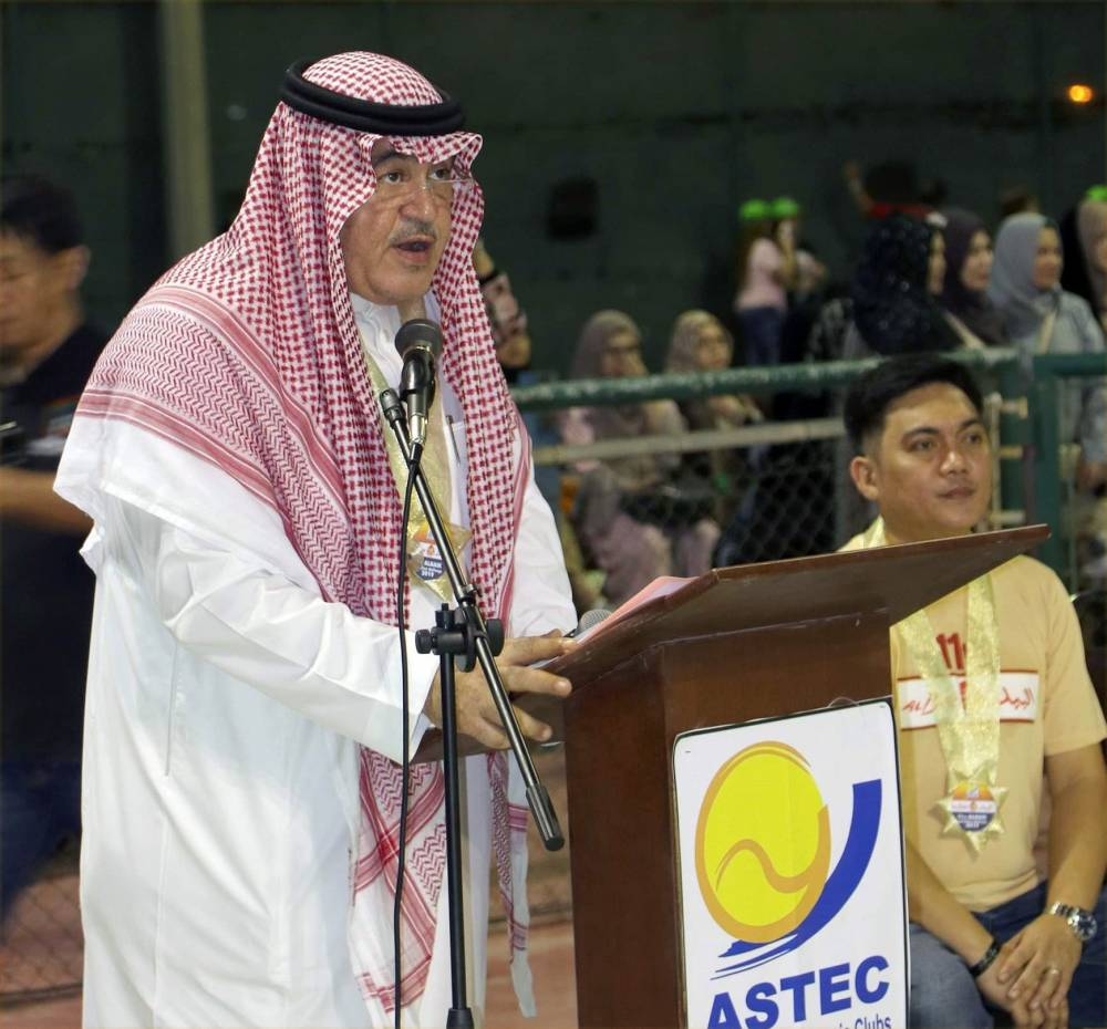 Best in Costume – DPWorld Tennis Club, donning the traditional Flores de Mayo attire.