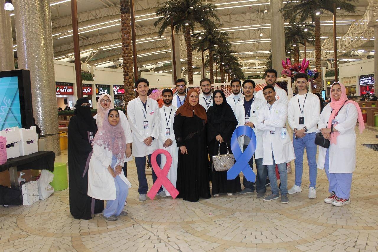 Dr. Tareef Alaama, deputy minister for therapeutic services, MOH, with the participants.
