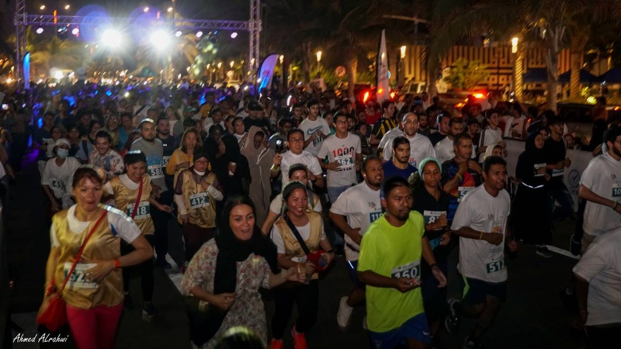 Jeddawis jog to beat diabetes at Abeer Group’s Night Run