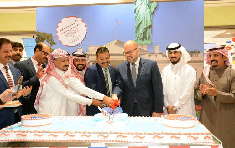  LuLu, the largest hypermarket chain in the Middle East, unveils “Discover America” in Riyadh.