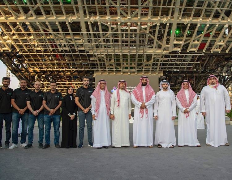 Crown Prince Muhammad Bin Salman, deputy premier and minister of defense, and UAE Vice President and Prime Minister and Dubai Ruler Sheikh Mohammed Bin Rashid are greeted by officials at the Zabeel Palace on Thursday.