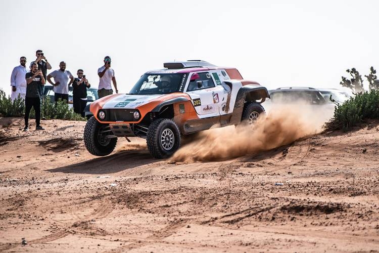 Yazeed Al-Rajhi and Michael Orr dominate the Riyadh Rally.