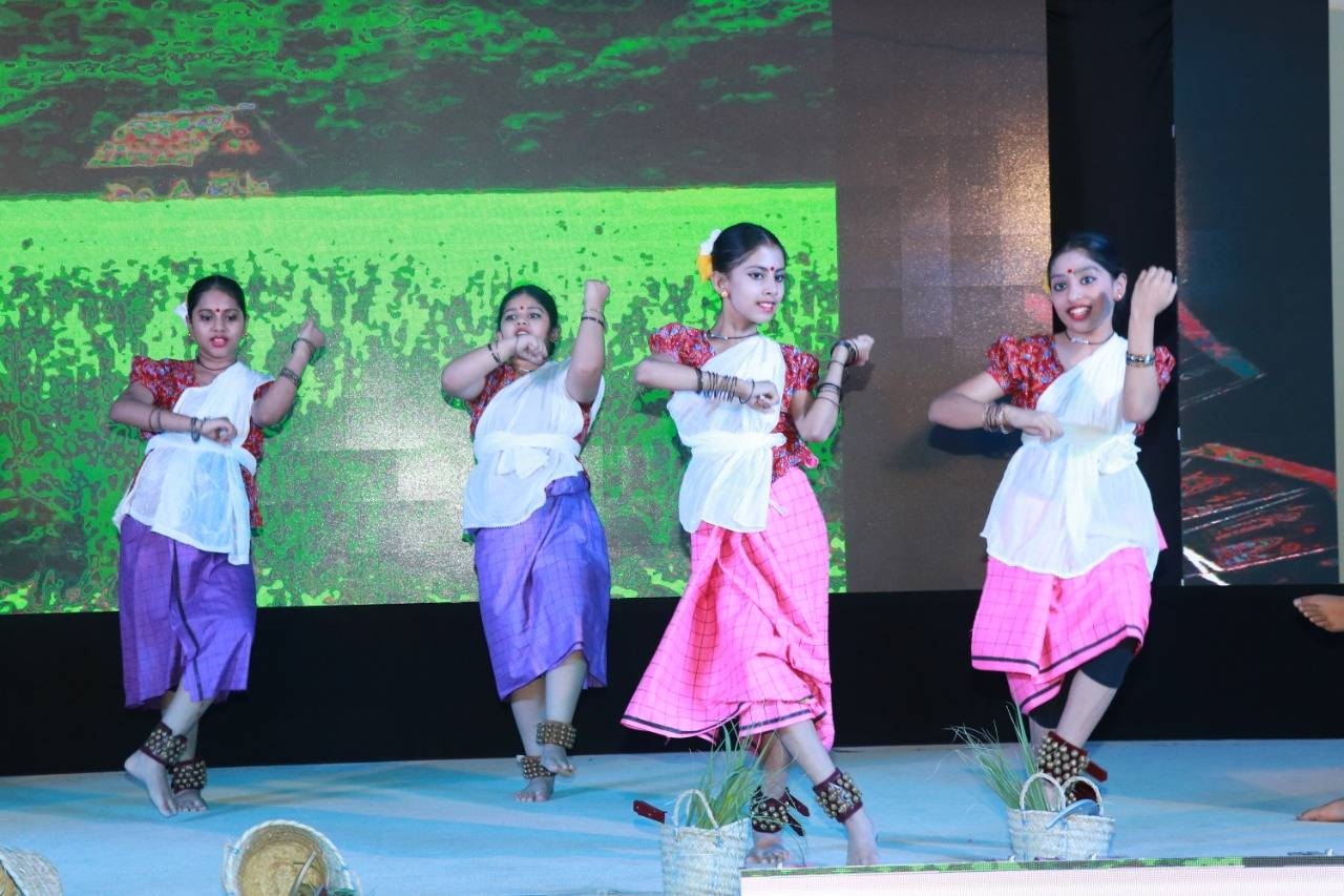 Indian Consul General Mohammed Noor Rahman Sheikh inaugurates the “Kerala State Day’ festival at the Indian Consulate premises on Friday –Photos by Krishna Chemmad