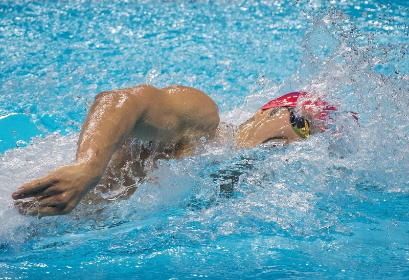 Caeleb Dressel of the US (R) from the Energy Standard team celebrates with second place Florent Manaudou of France, after winning the Men's 50m Freestyle during the International Swimming League (ISL) Championship Finale at the Mandalay Bay Hotel in Las Vegas, Nevada on Friday. — AFP