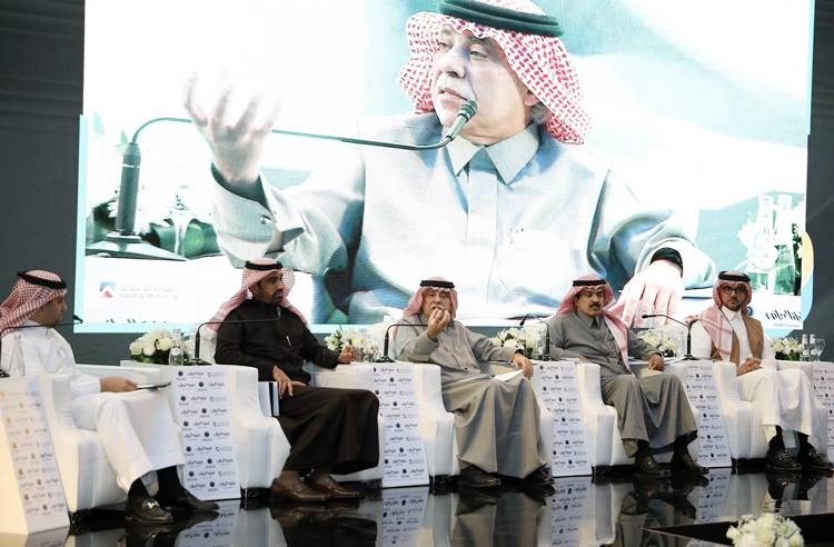 Minister of Labor and Social Development Ahmed Al-Rajhi making a point during a panel discussion.