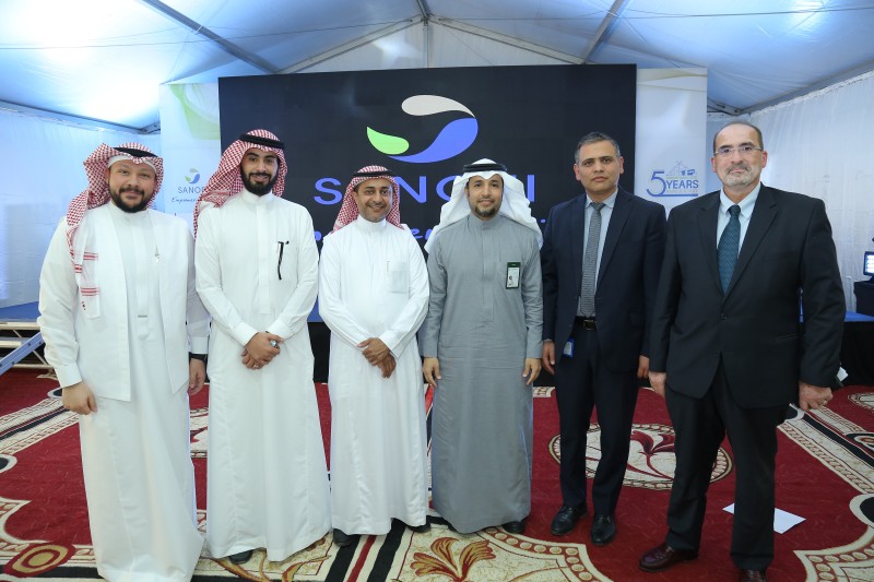 Top executives group photo during the celebration