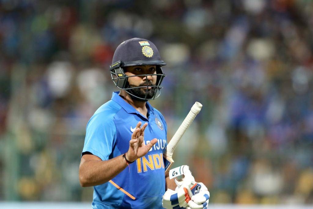  India's prolific opener Rohit Sharma, who made 119 in the decider against Australia in Bangalore, earned praise from Australia skipper Aaron Finch.