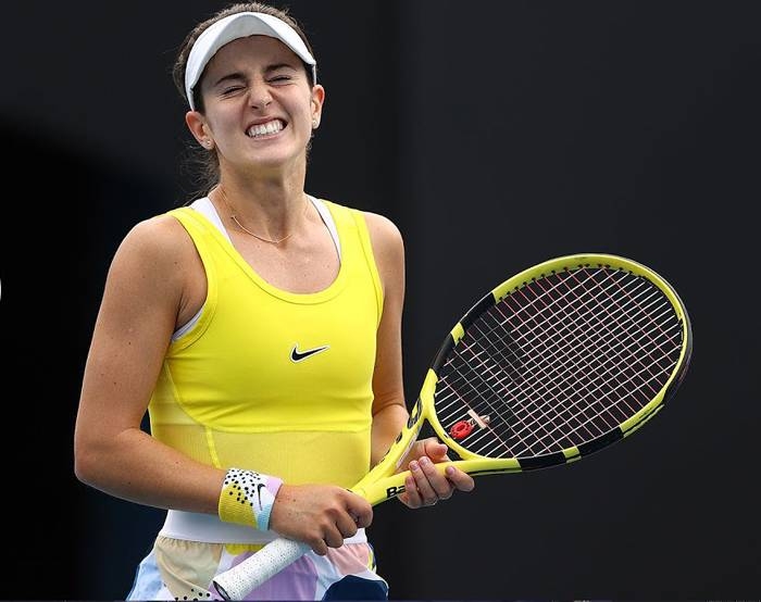 CiCi Bellis, the world No. 600 and once a teenage prodigy, shocked the 20th-seeded Karolina Muchova of the Czech Republic to reach the Australian Open third round.