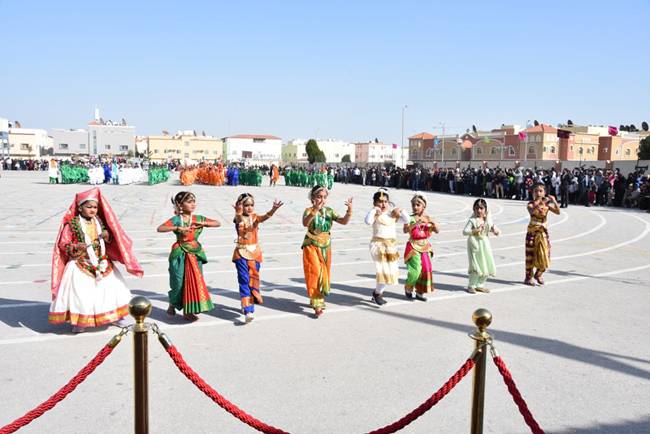 IISD Managing Committee Kaleem Ahmad and Principal and HOI Zubair Ahamed Khan welcomed with a guard of honor.