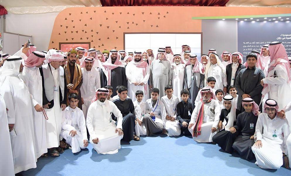 Minister of Culture Prince Badr Bin Abdullah, Deputy Emir of Jazan Prince Muhammad Bin Abdul Aziz Bin Muhammad and Minister of Commerce and Investment Majed Al-Qasabi tour the Coffee Beans Festival pavilions in Al-Dayer in Jazan. — SPA
