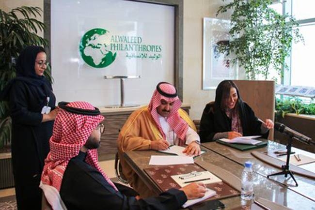 Alwaleed Philanthropies Chairman Prince Alwaleed Bin Talal (R) with Saudi Ambassador to Yemen and SDRPY Supervisor Mohammed Bin Saeed Al Jabir in Riyadh on Wednesday. — Courtesy photos