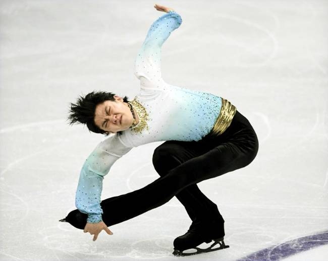 Yuzuru Hanyu of Japan smashed 111.82 points with no others reaching the 100-point mark at the Four Continents figure skating competition in Seoul. — AFP