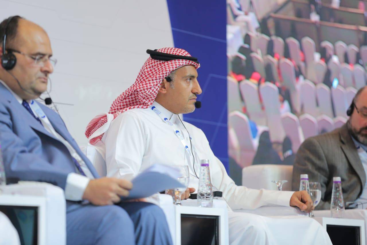 Najm CEO Dr. Mohammad Al Suliman (middle) during the forum