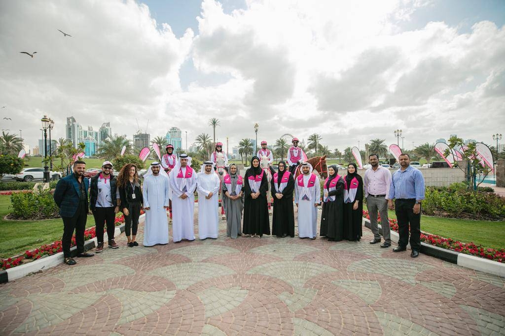 350 doctors volunteers at over 70 fixed and mobile clinics for 10th Pink Caravan Ride