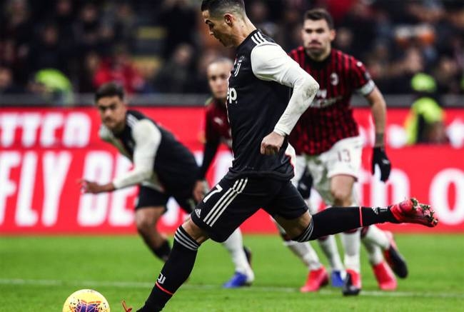 Cristiano Ronaldo's injury-time penalty grabbed Juventus a 1-1 draw at AC Milan in their Italian Cup semifinal, first leg on Thursday as his incredible scoring run continued.