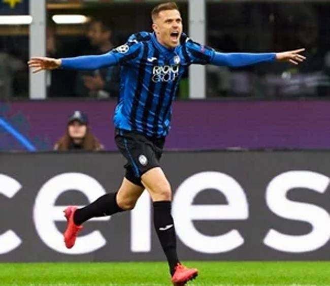 Josip Ilicic scored once as Atalanta crushed Valencia 4-1 on Wednesday to take a giant step closer to reaching the Champions League quarterfinals for the first time. — AFP