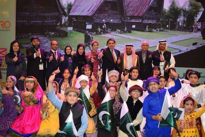 Ambassador of Pakistan to Saudi Arabia Raja Ali Ejaz wth other officers at Pakistani pavilion.