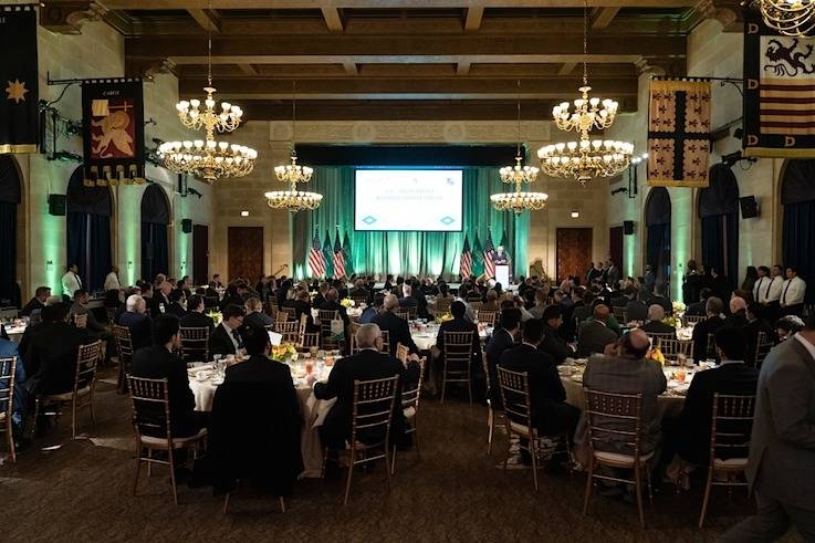 Minister of Commerce Dr. Majed Al-Qasabi addressing the opening session of the “US and Saudi Business Leaders Forum” in Washington on Monday.