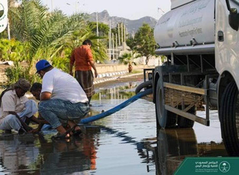 The Saudi Development and Reconstruction Program for Yemen (SDRPY) continues its Beautiful Aden campaign for hygiene and environmental sanitation in Aden districts.