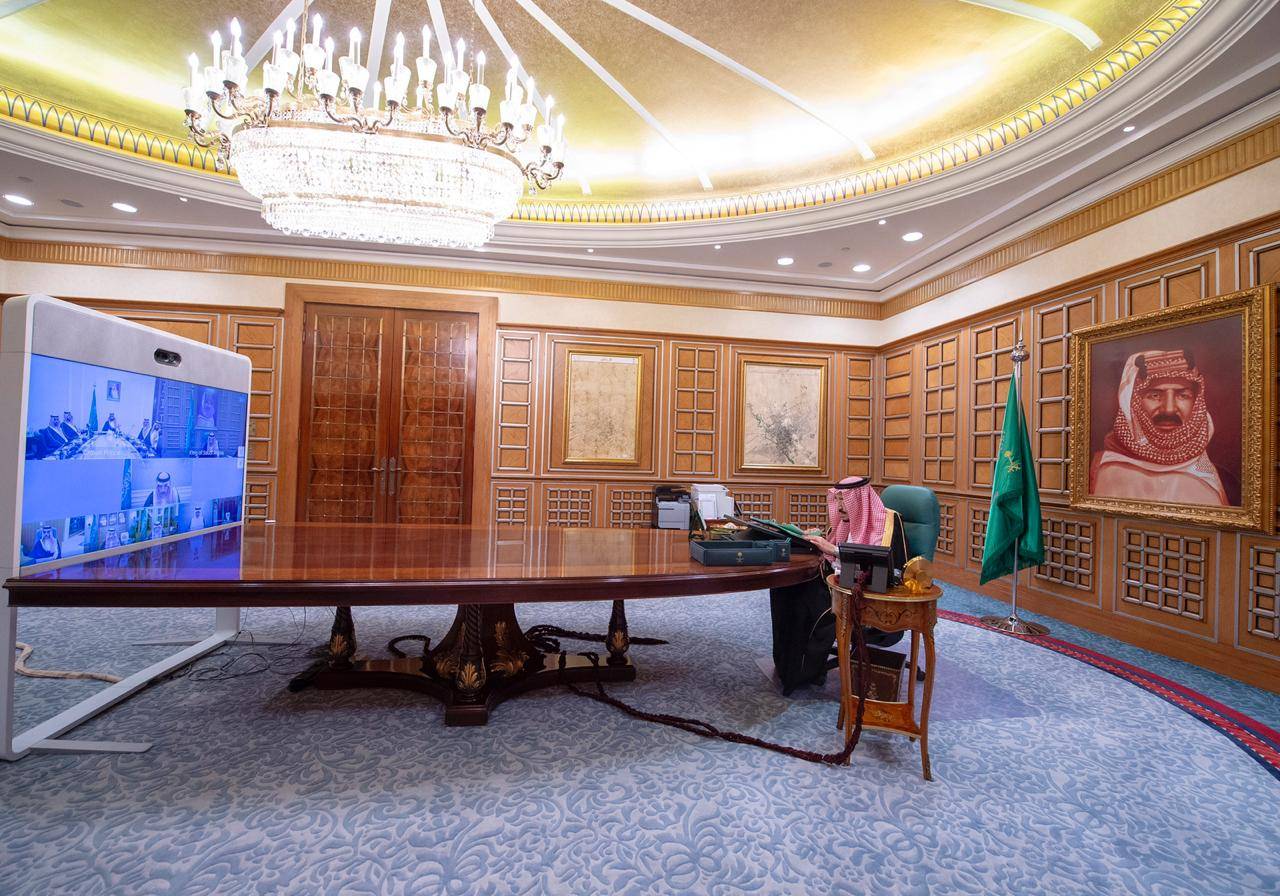 The Council of Ministers on Tuesday reaffirmed Saudi Arabia’s commitment to ensuring global oil market stability and safeguarding common interests of both producers and consumers during a virtual session chaired by Custodian of the Two Holy Mosques King Salman in Riyadh. — SPA
