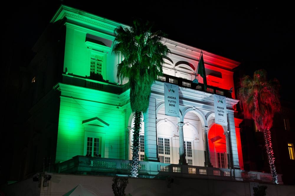On the occasion of Italy’s Liberation Day, the Embassy of Saudi Arabia in Rome illuminated its headquarters with the colors of the Italian flag, as a sign of solidarity and closeness with Italy in the common struggle against COVID-19.