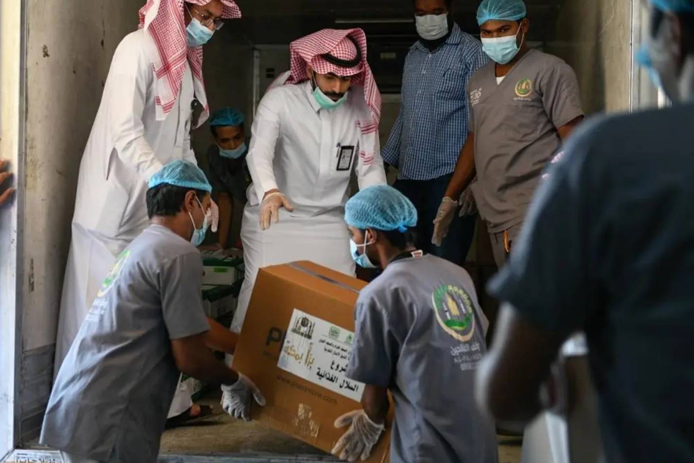 A unique alternative rolled out for iftar meals at Two Holy Mosques
