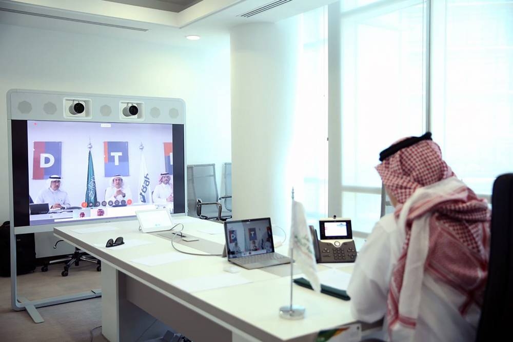 The Ministry of Human Resources and Social Development of Saudi Arabia signed a Cooperation Agreement with Bahri to raise awareness of the importance of CSR. It was was signed by Sulaiman Al-Zaben, undersecretary at the Ministry, and Eng. Abdullah Aldubaikhi, CEO of Bahri.