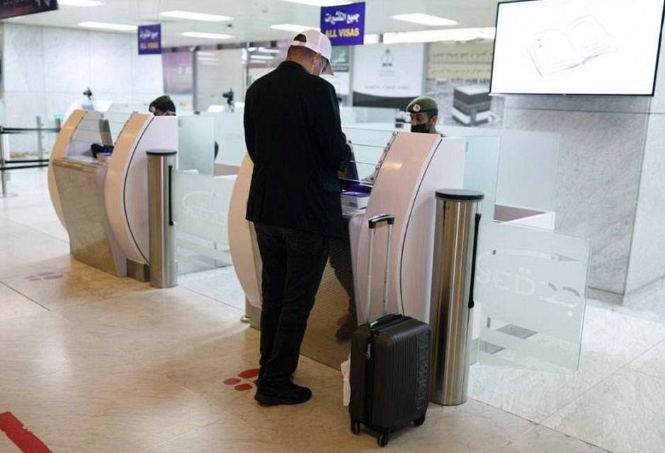 Passengers registered in the Awdah (Return) Initiative  were allowed to fly out from King Abdulaziz International Airport after completing all procedures.