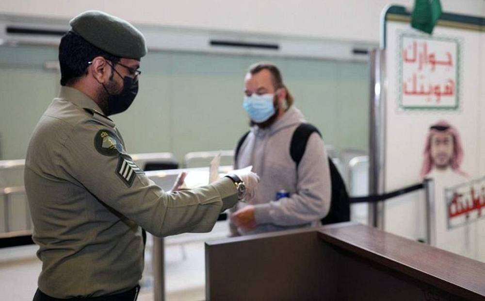 Passengers registered in the Awdah (Return) Initiative  were allowed to fly out from King Abdulaziz International Airport after completing all procedures.