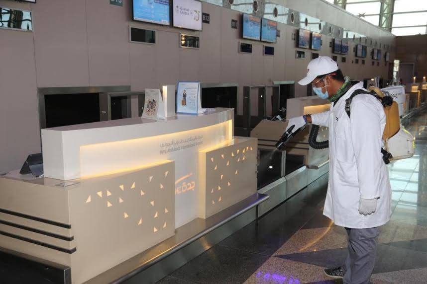 Minister of Transport Eng. Saleh Bin Nasser Al-Jasser inspected on Saturday the Hall No.1 at the new Jeddah-based King Abdulaziz International Airport and reviewed preparations to resume domestic flights.