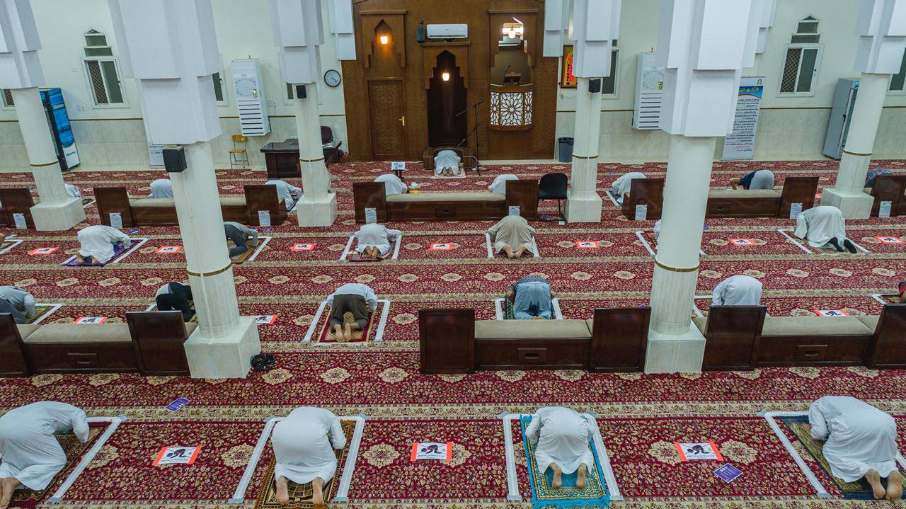 Saudi mosques reopen as corona rules ease